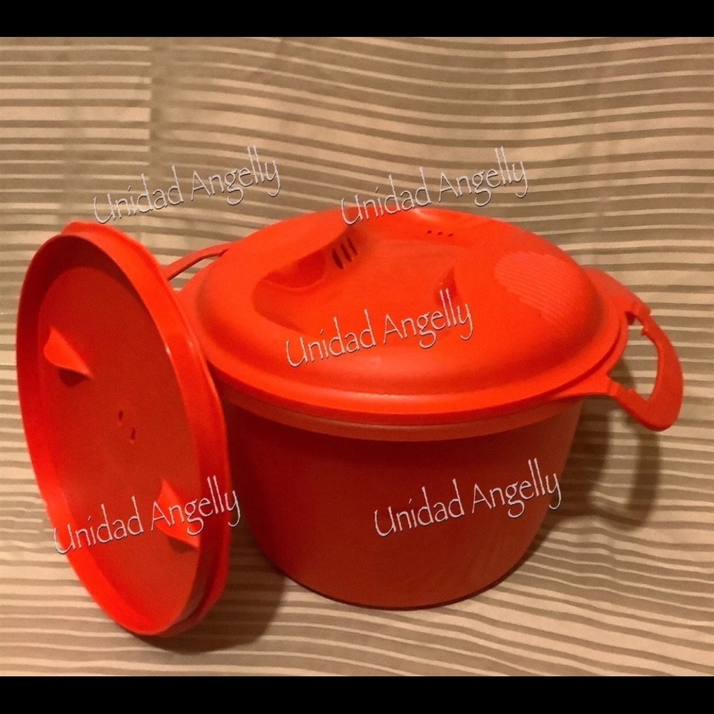 Tupperware Microwave Rice Cooker/Steamer Red
